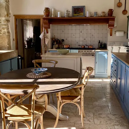 Maison Des Freres Leglise Βίλα Miélan