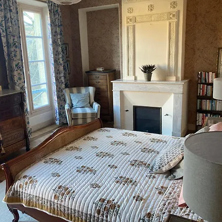 Maison Des Freres Leglise Miélan